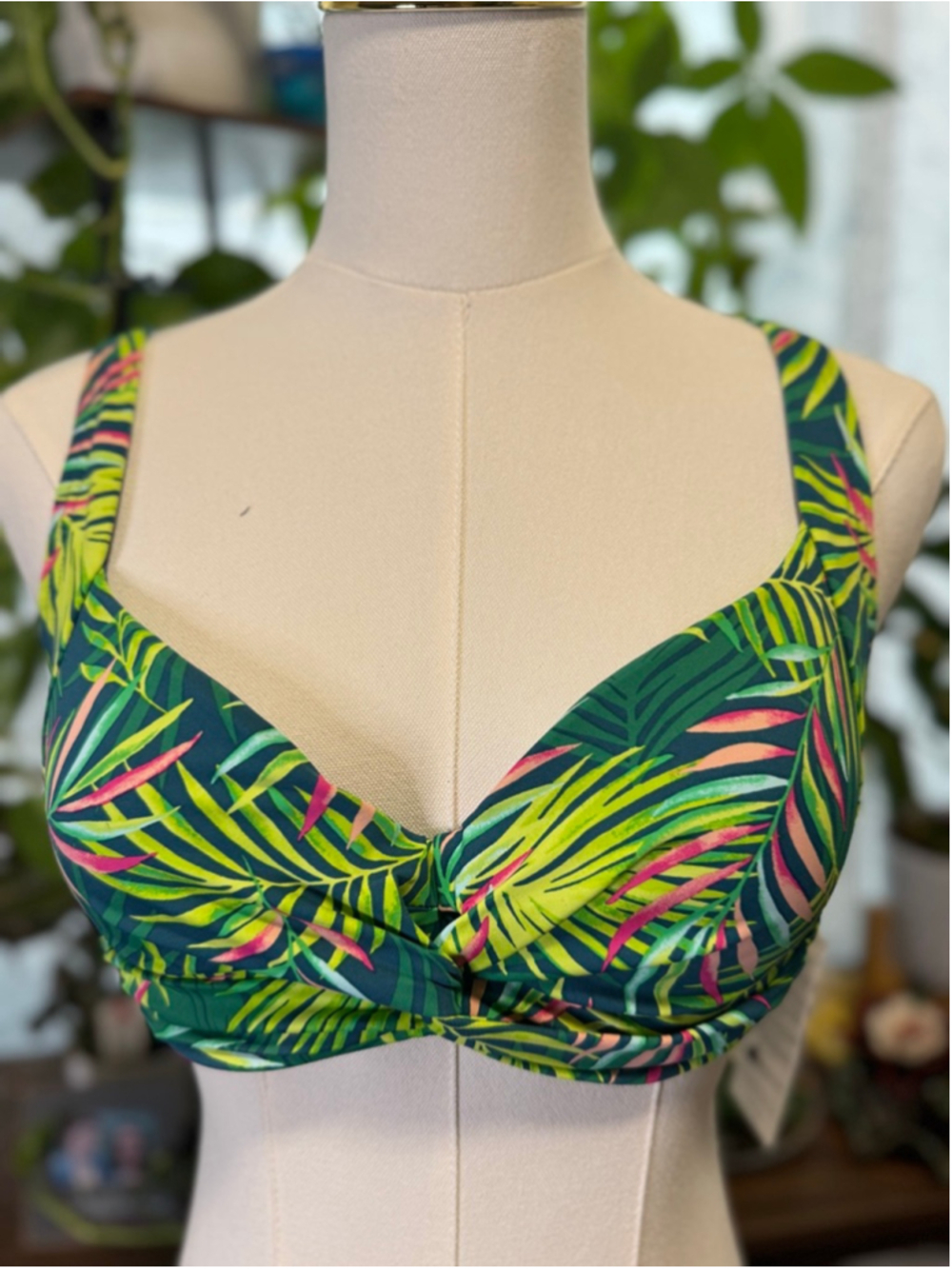 Tropical Palm Twist Front Bikini Top 🌴 Underwire | NWT | Size 4